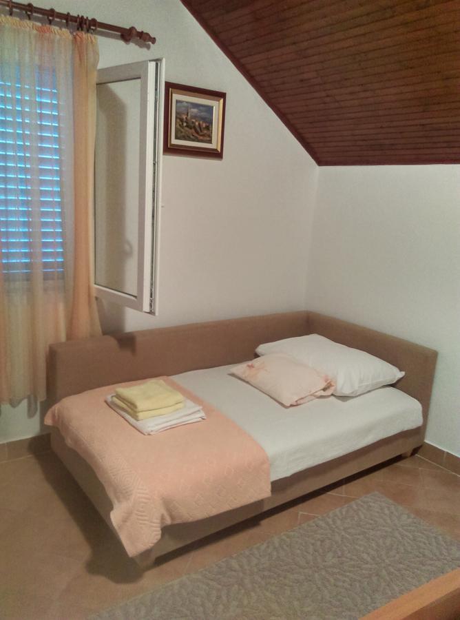 Nada Apartment Bilice Luaran gambar