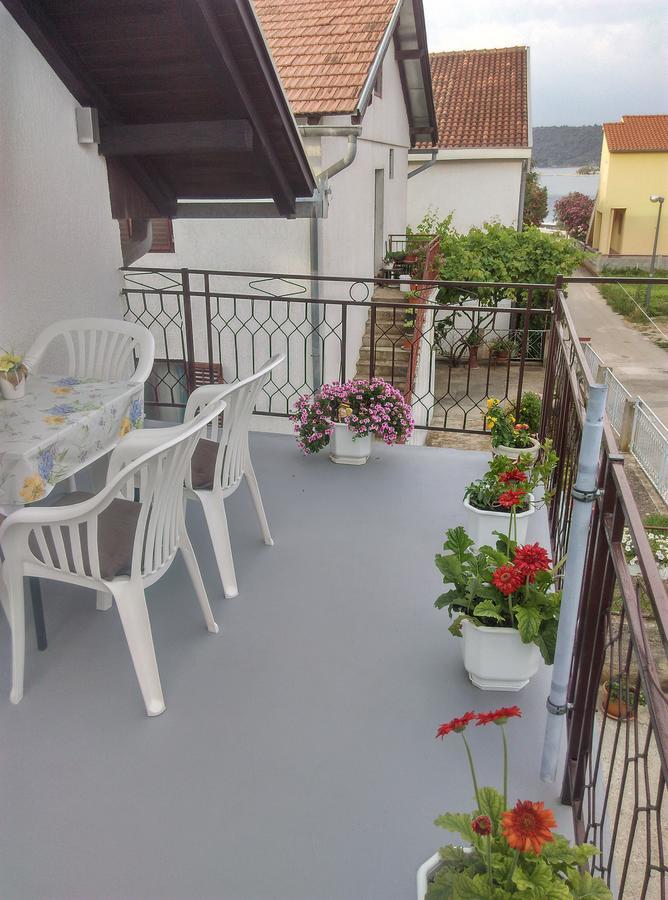 Nada Apartment Bilice Luaran gambar